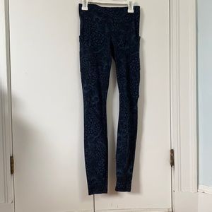 Lululemon size 2 leggings